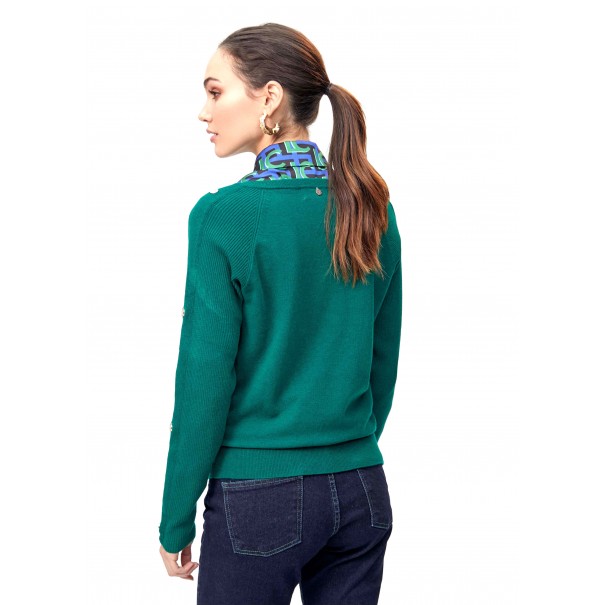 JERSEY-CUELLO-PICO-CANALÉ-BOTONES-VERDE-LOLA-CASADEMUNT