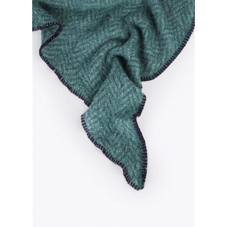 BUFANDA.FORMA-ESPIGA.AZUL-MENTA-BORDES-LILA-LOLA-CASADEMUNT