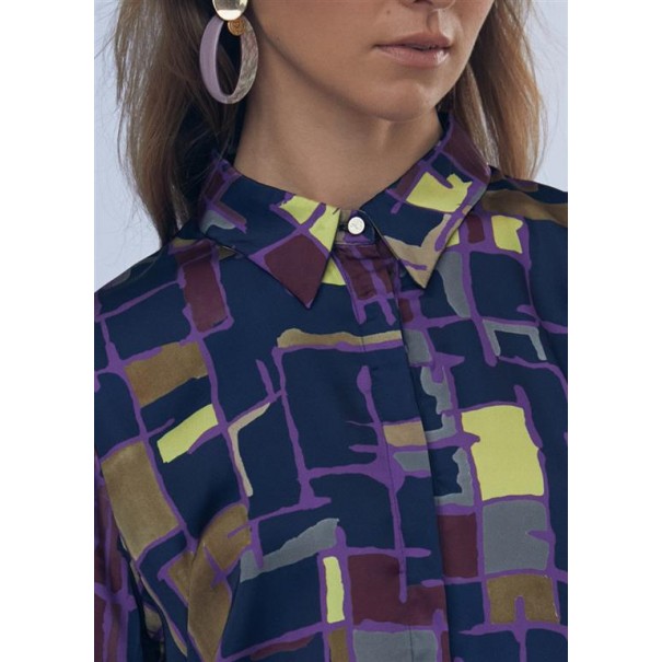 CAMISA-FLUIDA-SATINADA-MULTICOLOT.BOTONES-OCULTOS-CUELLO-PUÑOS-CAMISEROS-LOLA-CASADEMUNT