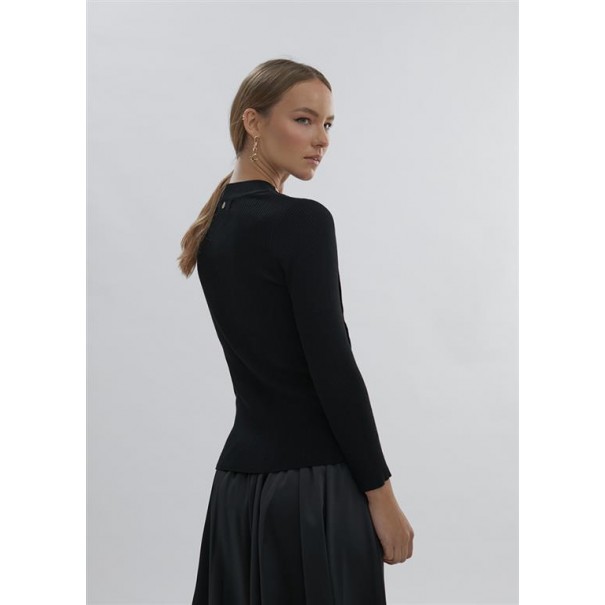 JERSEY-PUNTO-NEGRO-SMAPS-DORADOS-LOLA-CASADEMUNT