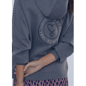 SUDADERA-CHAQUETA-GRIS-TACHAS-CAPUCHA-LOLA-CASADEMUNT 2