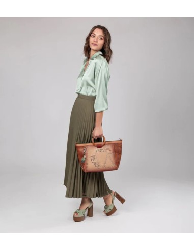 BOLSO-DOS-ASAS-REDONDAS-METRAQUILATO-ASA-BANDOERA-PEACE&LOVE-FLOWERS-ANEKKE