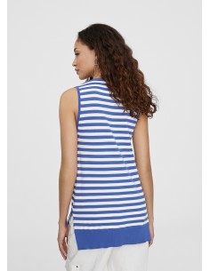 TOP-BICOLOR-RAYAS-BLANCO-AZUL-CUELLO-PICO-TIRANTES-LOLA-CASADEMUNT 2