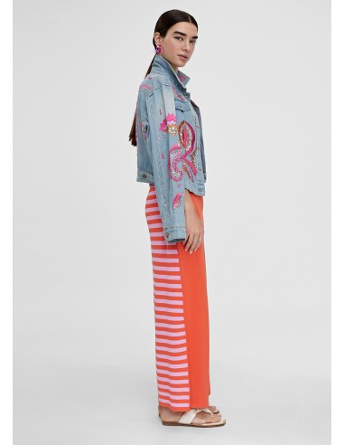 VESTIDO-RAYAS-LISO-ROJO-ROSA-TIRAMTES-ESCOTE-PICO-LOLA-CASADEMUNT