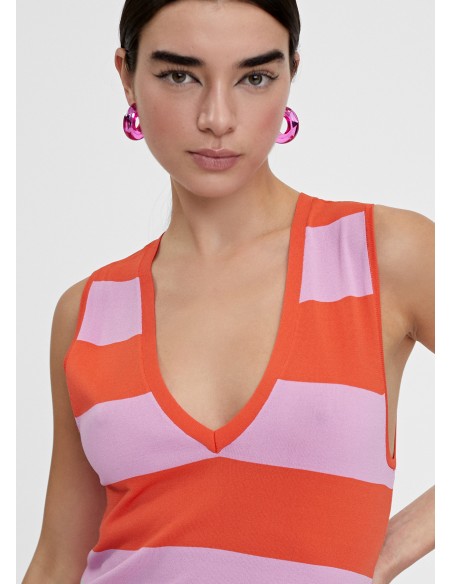 VESTIDO-RAYAS-LISO-ROJO-ROSA-TIRAMTES-ESCOTE-PICO-LOLA-CASADEMUNT VESTIDO-RAYAS-LISO-ROJO-ROSA-TIRAMTES-ESCOTE-PICO-LOLA-CASADEMUNT