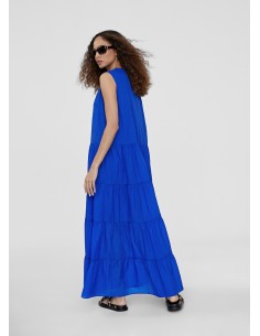 VESTIDO-LARGO-AZUÓN-FLUIDO-SIN-MANGAS-VOLANTES-ESCOTE-PICO-LOLA-CASADEMUNT 2