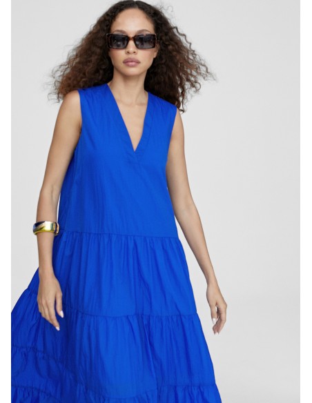 VESTIDO-LARGO-AZUÓN-FLUIDO-SIN-MANGAS-VOLANTES-ESCOTE-PICO-LOLA-CASADEMUNT VESTIDO-LARGO-AZUÓN-FLUIDO-SIN-MANGAS-VOLANTES-ESCOTE-PICO-LOLA-CASADEMUNT