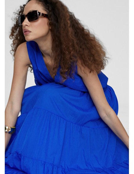 VESTIDO-LARGO-AZUÓN-FLUIDO-SIN-MANGAS-VOLANTES-ESCOTE-PICO-LOLA-CASADEMUNT VESTIDO-LARGO-AZUÓN-FLUIDO-SIN-MANGAS-VOLANTES-ESCOTE-PICO-LOLA-CASADEMUNT