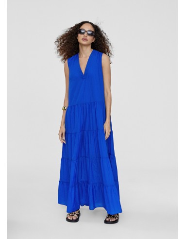 VESTIDO-LARGO-AZUÓN-FLUIDO-SIN-MANGAS-VOLANTES-ESCOTE-PICO-LOLA-CASADEMUNT