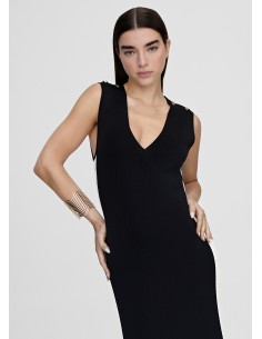 VESTIDO-MIDI-LARGO-NEGRO-BANDAS-BLABCAS-LATERALES-ABERTURAS-LOLA-CASADEMUNT