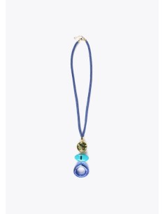 COLLAR-MAXI-CORDÓN-AZUL-COLGANTE-TRES-PIEZAS-AZULES-DORADO-CIERRE-LANGOSTA-LOLA-CASADEMUNT