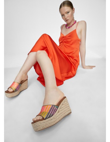 ZUECOS-PLATAFORMA-RAFIA-MULTI-PLANTILLA-PIEL-LOLA-CASADEMUNT