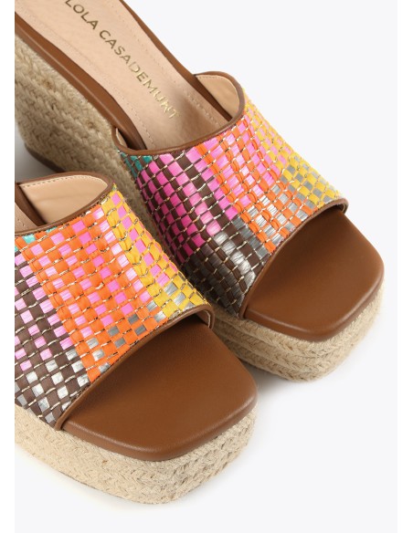 ZUECOS-PLATAFORMA-RAFIA-MULTI-PLANTILLA-PIEL-LOLA-CASADEMUNT