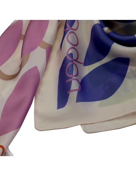 PAÑUELO-HOJAS-COLORES-CUADRADOS-LOGOTIPADO-A-CONTRASTE-MOCONOS-DON-ALGODÓN