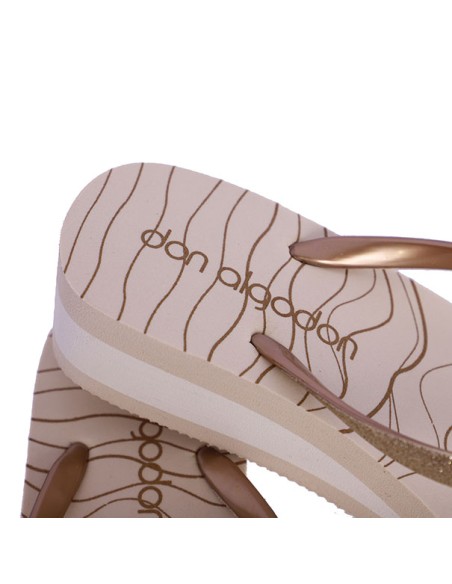 CHANCLAS-AGUA-PLATAFORMA-BEIGE-BLANCO-TIRA-DEDO-PURPURINA-DORADA-LEONOR-DON-ALGODÓN