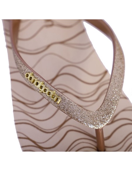 CHANCLAS-AGUA-PLATAFORMA-BEIGE-BLANCO-TIRA-DEDO-PURPURINA-DORADA-LEONOR-DON-ALGODÓN