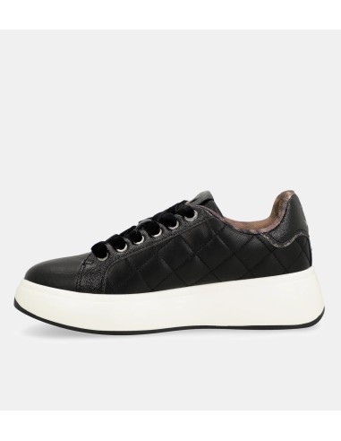 DEPORTIVAS-SNEAKERS-NEGRAS-PLATAFORMA-DREAMVERSE-ANEKKE