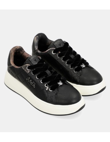 DEPORTIVAS-SNEAKERS-NEGRAS-PLATAFORMA-DREAMVERSE-ANEKKE