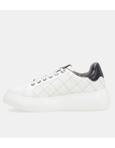 DEPORTIVAS-SNEAKERS-BLANCAS-COMBINADAS-NEGRO-PLATAFORMA-DREAMVERSE-ANEKKE