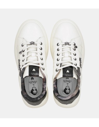 DEPORTIVAS-SNEAKERS-BLANCAS-COMBINADAS-NEGRO-PLATAFORMA-DREAMVERSE-ANEKKE
