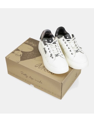 DEPORTIVAS-SNEAKERS-BLANCAS-COMBINADAS-NEGRO-PLATAFORMA-DREAMVERSE-ANEKKE