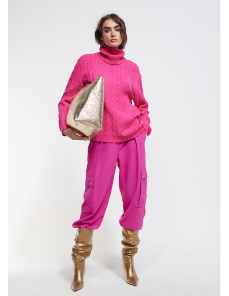 JERSEY-TRENZADO-FUCSIA-CUELLO-EXTRAÍBLE-STRASS-LOLA-CASADEMUNT