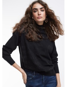 JERSEY-NEGRO-PUNTO-CUELLO-PERKINS-STRASS-FRONTAL