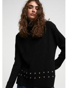 JERSEY-NEGRO-CANALÉ-TACHUELAS-CUELLO-ALTO-LOLA-CASADEMUNT 2
