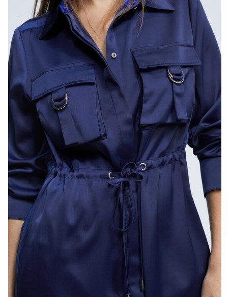 BLUSÓN-SATINADO-AZUL-NOCHE-.FORMATO-CAMISERO-LOLA-CASADEMUNT BLUSÓN-SATINADO-AZUL-NOCHE-.FORMATO-CAMISERO-LOLA-CASADEMUNT