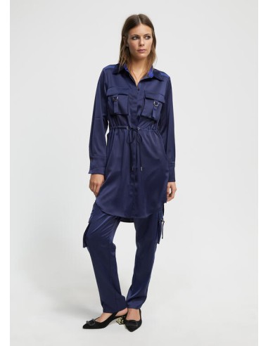 BLUSÓN-SATINADO-AZUL-NOCHE-.FORMATO-CAMISERO-LOLA-CASADEMUNT