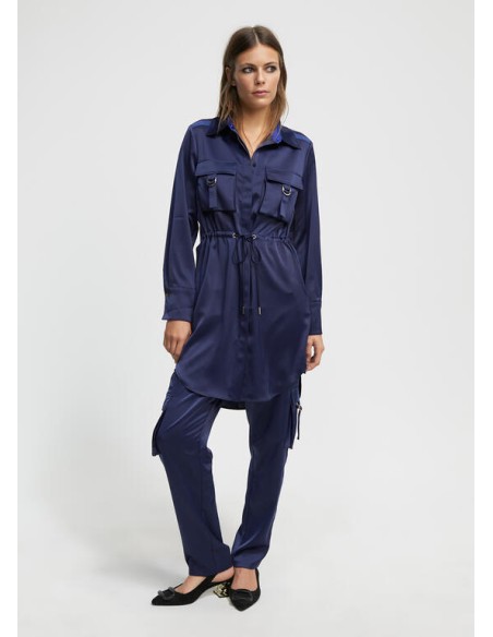 BLUSÓN-SATINADO-AZUL-NOCHE-.FORMATO-CAMISERO-LOLA-CASADEMUNT BLUSÓN-SATINADO-AZUL-NOCHE-.FORMATO-CAMISERO-LOLA-CASADEMUNT