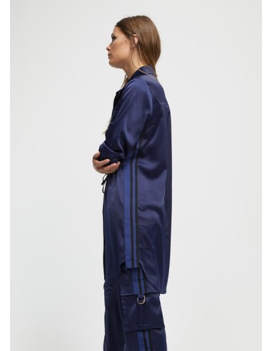 BLUSÓN-SATINADO-AZUL-NOCHE-.FORMATO-CAMISERO-LOLA-CASADEMUNT