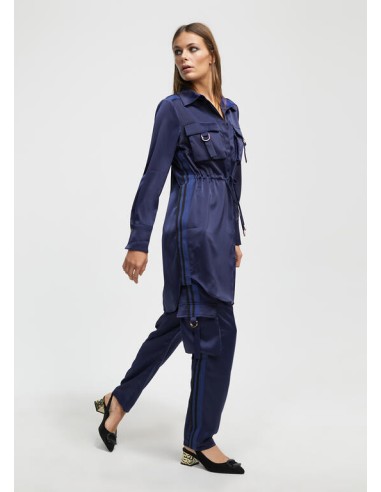BLUSÓN-SATINADO-AZUL-NOCHE-.FORMATO-CAMISERO-LOLA-CASADEMUNT