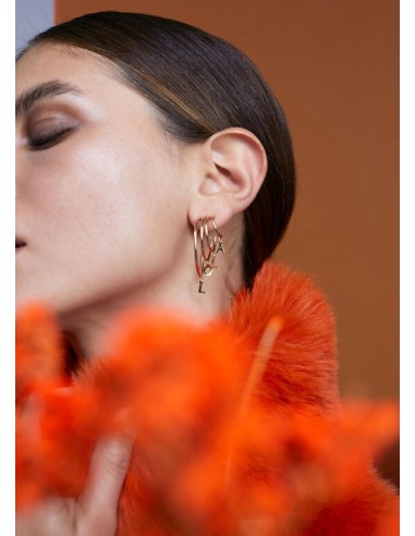 PENDIENTES-AROS-TAMAÑOS-COLGANTE-LETRAS-LOLA-LOLA-CASADEMUNT