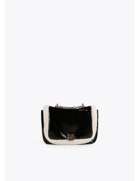 BANDOLERA-NEGRA-SOLAPA-BORREGUITO-CIERRE-LOGO-DORADO.ASA-COMBINADA-LOLA-CASADEMUNT