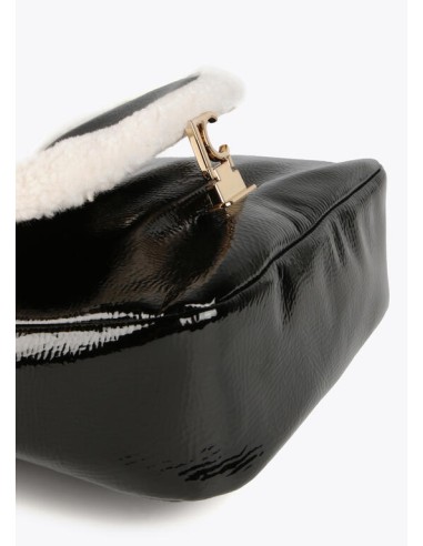 BANDOLERA-NEGRA-SOLAPA-BORREGUITO-CIERRE-LOGO-DORADO.ASA-COMBINADA-LOLA-CASADEMUNT