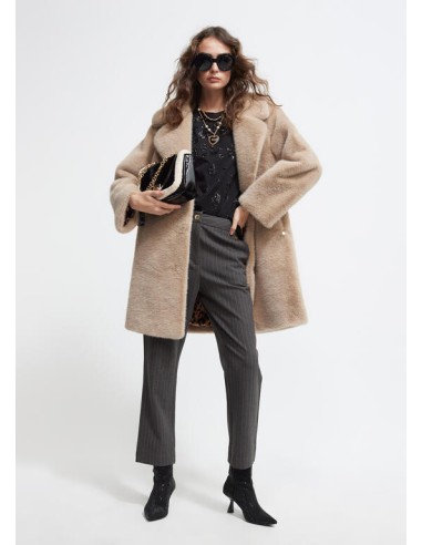 BANDOLERA-NEGRA-SOLAPA-BORREGUITO-CIERRE-LOGO-DORADO.ASA-COMBINADA-LOLA-CASADEMUNT