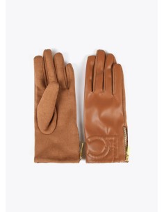 GUANTES-MARRÓN-EFECTO-PIEL-CREMALLERA-LATERAL-LOLA-CASADEMUNT 2