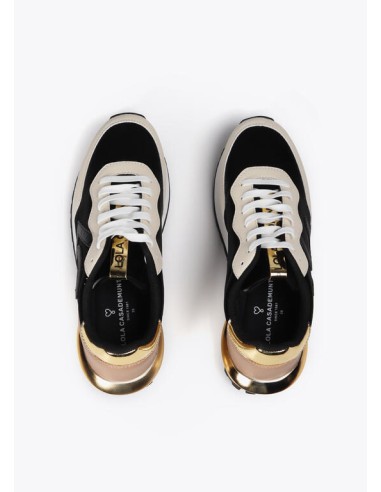 SNEAKERS-NEGRAS-COMBINADAS-BEIGE-MARRÓN-DETALLES-DORADOS-CORDONES-DOS COLORES-LOLA-CASADEMUNT