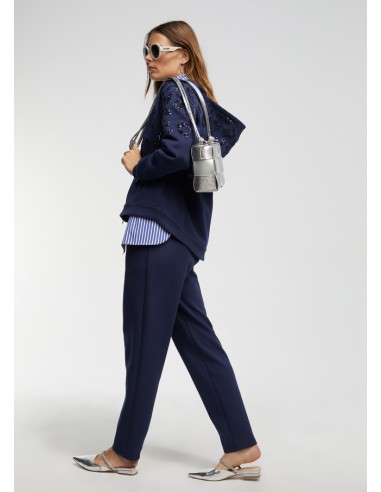 PANTALÓN-JOGGING-CORTE-BÁSICO-AZUL-CINTURA-AJUSTABLE-CORDÓN-LOLA-CASADEMUNT