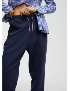 PANTALÓN-JOGGING-CORTE-BÁSICO-AZUL-CINTURA-AJUSTABLE-CORDÓN-LOLA-CASADEMUNT