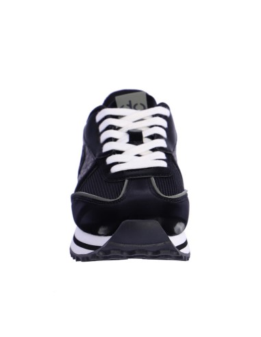 ZAPATILLAS-NEGRAS-COMBONADAS-GRIS-CORDONES-BLANCOS-PRAGA-DON ALGODÓN
