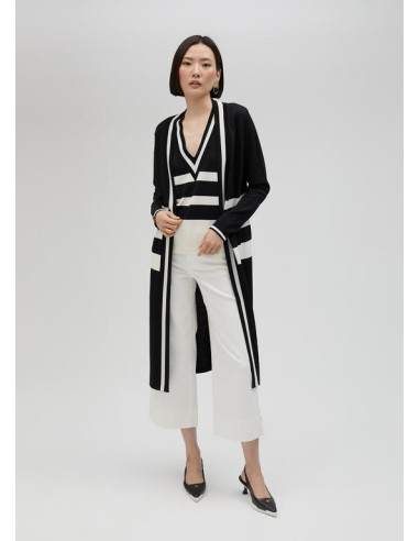 TOP-BICOLOR-NEGRO-BLANCO-TIRANTES-CUELLO-PICO-LOLA-CASADEMUNT