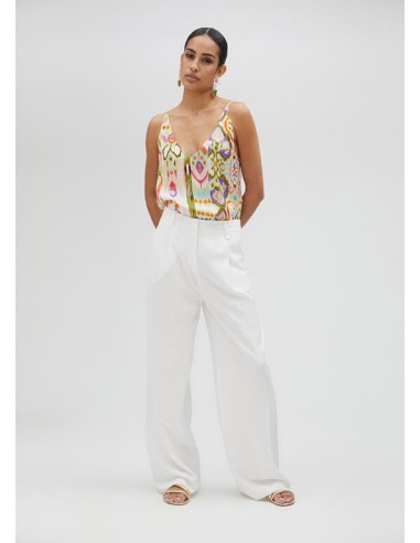 TOP-ESTAMPADO-MULTICOLOT-CUELLO-PICO-TIRANTES-LOLA-CASADEMUNT