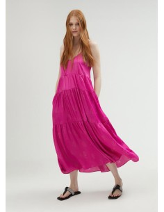 VESTIDO-LARGO-TIRANTES-VOLANTES.LOGO-STRASS-FUCSIA-LOLA-CASADEMUNT