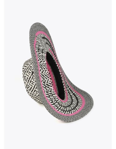 SOMBRERO-FLOPPY-RAFIA-ROSA-NEGRO-LOGO-FRONTAL-LOLA-CASADEMUNT