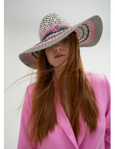 SOMBRERO-FLOPPY-RAFIA-VERDE-NEGRO-LOGO-FRONTAL-LOLA-CASADEMUNT 2