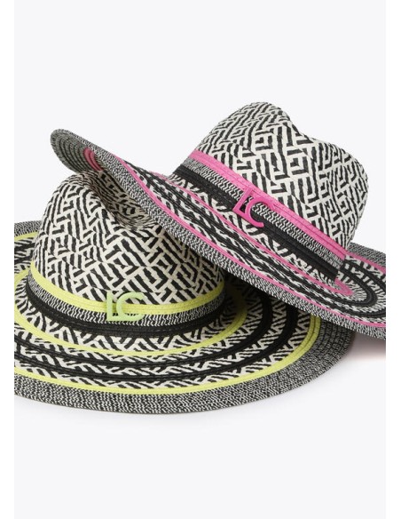 SOMBRERO-FLOPPY-RAFIA-ROSA-NEGRO-LOGO-FRONTAL-LOLA-CASADEMUNT SOMBRERO-FLOPPY-RAFIA-ROSA-NEGRO-LOGO-FRONTAL-LOLA-CASADEMUNT