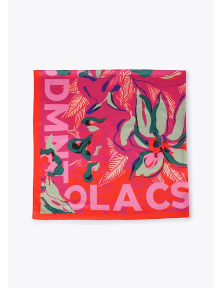PAÑUELO-SATINADO-CUADRADO-ESTAMPADO-FLORES-TROPICALES-LOGOTIPADO-LOLA-CASADEMUNT PAÑUELO-SATINADO-CUADRADO-ESTAMPADO-FLORES-TROPICALES-LOGOTIPADO-LOLA-CASADEMUNT