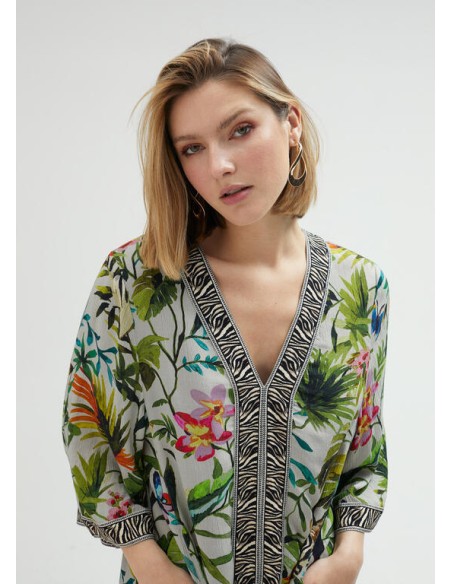 KURTA CORTA-ESTAMPADO-FLORAL-JUNGLE-MANGA-LARLA-LOLA-CASADEMUNT KURTA CORTA-ESTAMPADO-FLORAL-JUNGLE-MANGA-LARLA-LOLA-CASADEMUNT